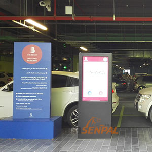 迪拜停車場廣告機(jī)項(xiàng)目